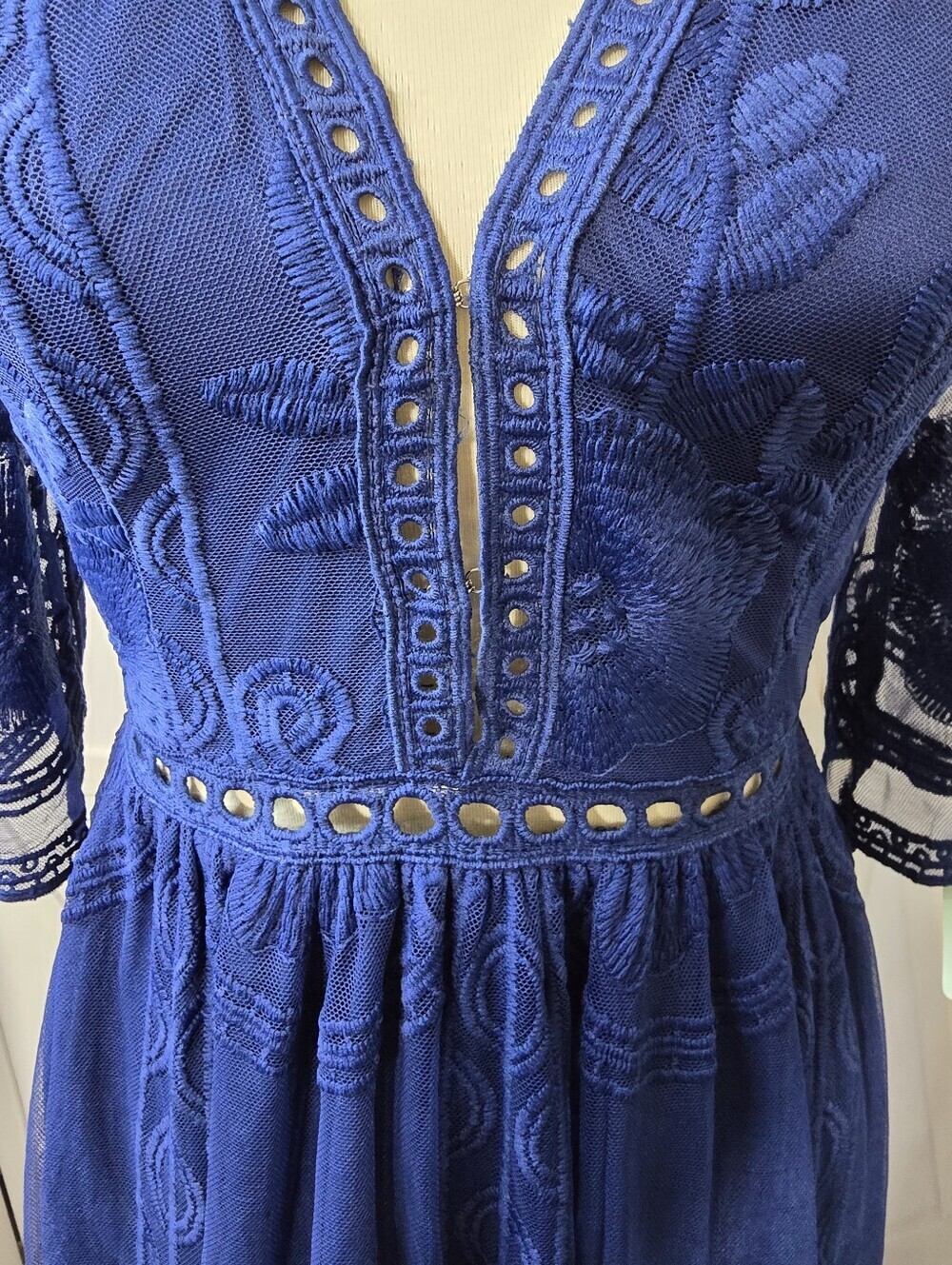 Southern Fried Chics Blue Floral Lace Boho V-Neckline Maxi Dress (NWT) - Picture 3 of 12